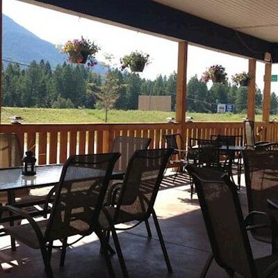 The Kanata Inns Invermere Exteriör bild